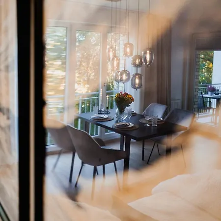Zwei Mit 2 Balkonen Fuer 8 Personen Am Sieben-seen-center Apartment